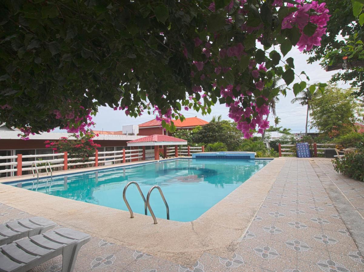 Oyo 853 Malapascua Beach And Dive Resort Dış mekan fotoğraf